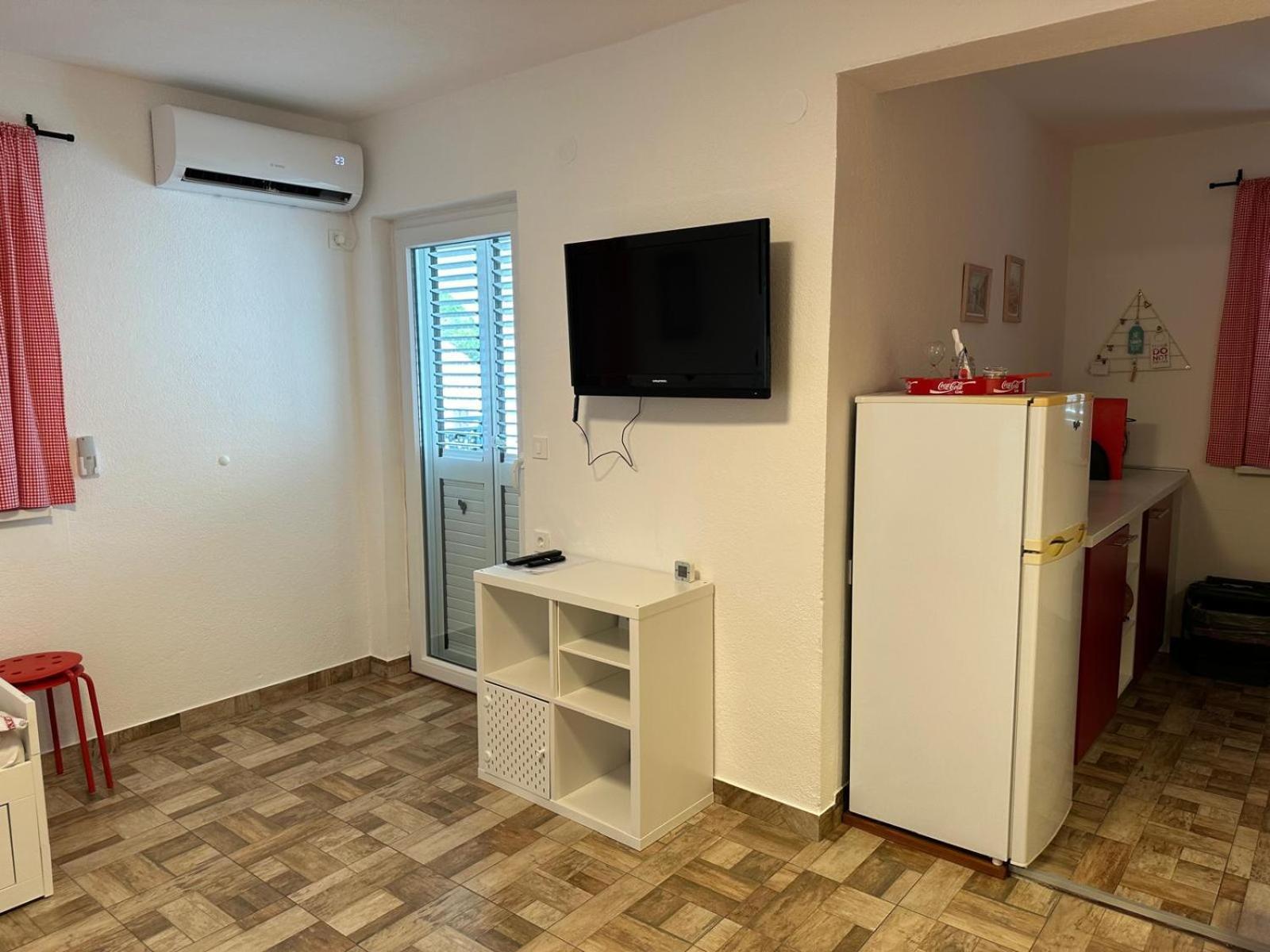 Apartments "Laci" Krk Town Bagian luar foto